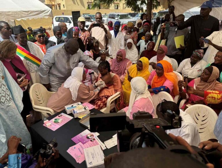 Vaccin contre le VPH au Mali : protection majeure contre le cancer du col de l&rsquo;utérus