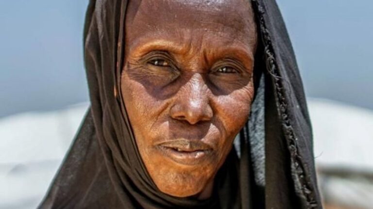 « In Their Eyes » : une exposition poignante à Bruxelles sur la crise humanitaire au Mali