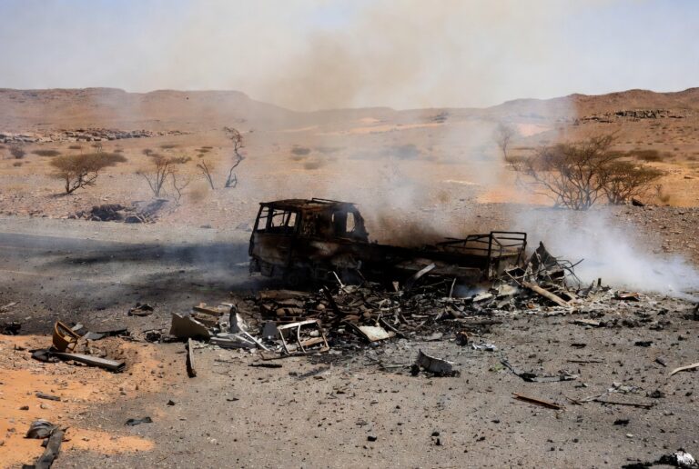 Insécurité au nord du Mali : un camion de transport civil touché par une mine à Aguelhok