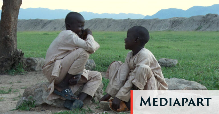 Grandir sous l&rsquo;ombre du terrorisme : le regard des enfants du Cameroun