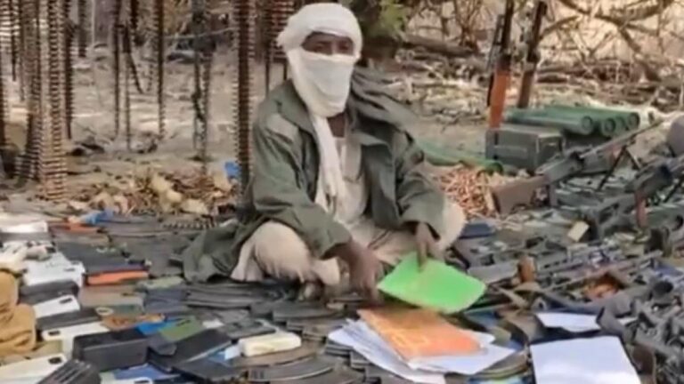 Burkina Faso : Des groupes armés islamistes ont massacré des civils