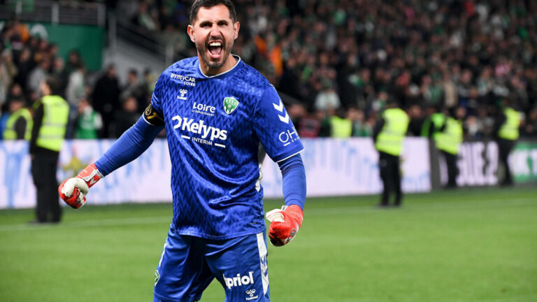 Ascension des verts après une séance de tirs au but mémorable face au raf
