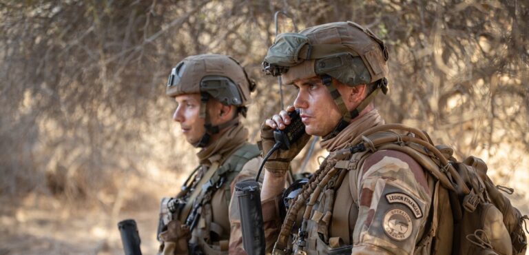 Macron critique junte malienne sur retrait armée française
