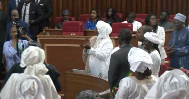 Sénégal : Ousmane Sonko élu à la tête de l&rsquo;assemblée nationale sur fond de boycott