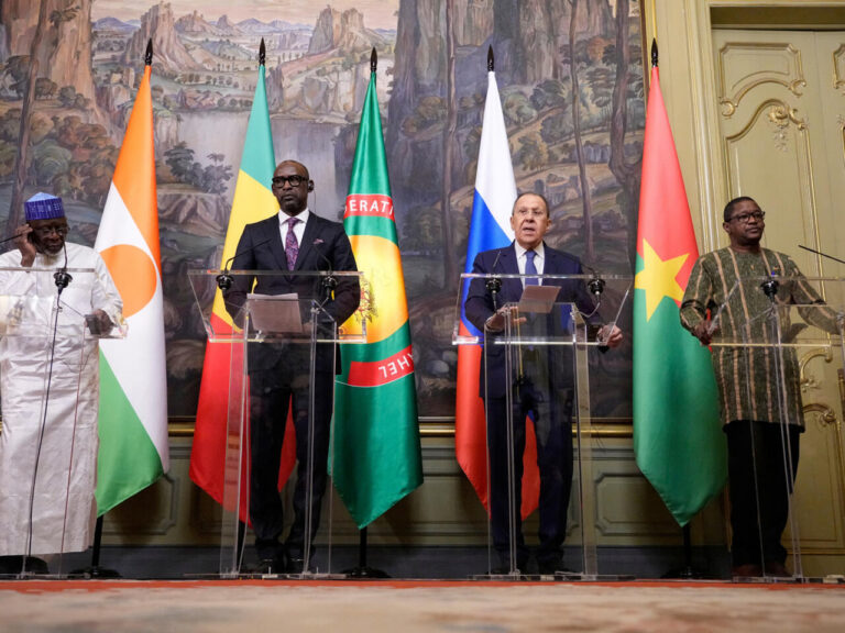 La Russie dans le Sahel : une nouvelle ère géopolitique et l&rsquo;érosion de l&rsquo;influence américaine