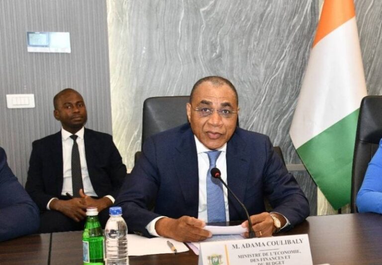 Arnaques financières en ligne : méfiez-vous des promesses mensuelles illusoires en Côte d’Ivoire
