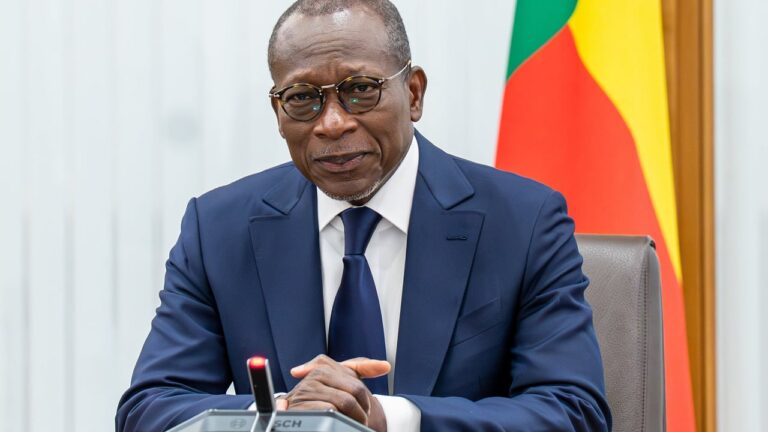 Cotonou mobilisée pour patrice talon après un putsch déjoué