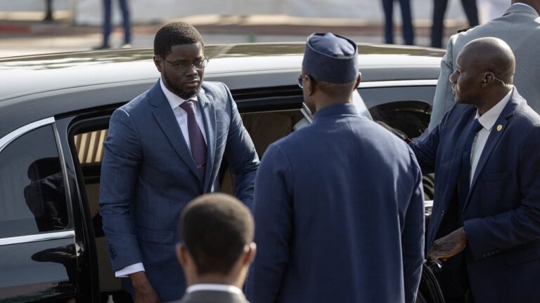Le Sénégal face à l&rsquo;équilibre politique entre Sonko et Faye