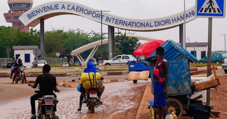 Attaque de l&rsquo;aéroport de Niamey : le Niger face au défi sécuritaire et l&rsquo;influence russe