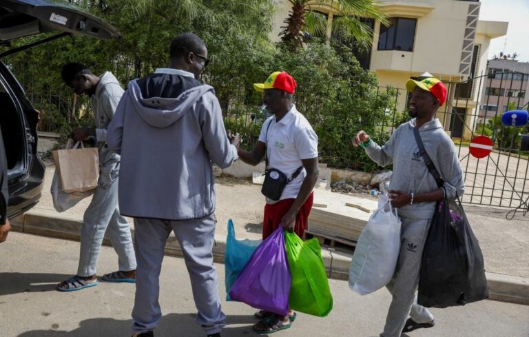 Le retour triomphal à Dakar des premiers supporters sénégalais libérés du Maroc