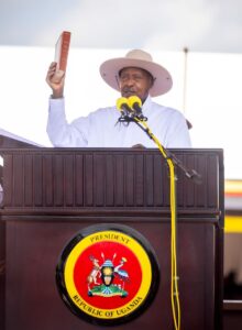 Faure Gnassingbé et Yoweri Museveni lors d'une rencontre officielle