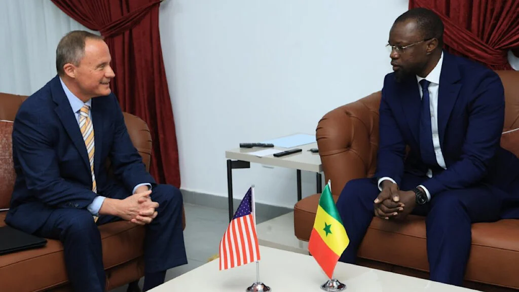Supporters sénégalais célébrant l'assouplissement des règles de visa