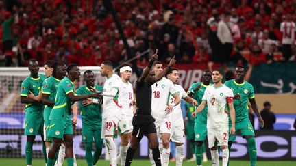 L'arbitre de la finale de la CAN 2026, Jean-Jacques Ndala, entre le Sénégal et le Maroc au Stade Prince Moulay Abdellah Stadium de Rabat, le 18 janvier 2026.