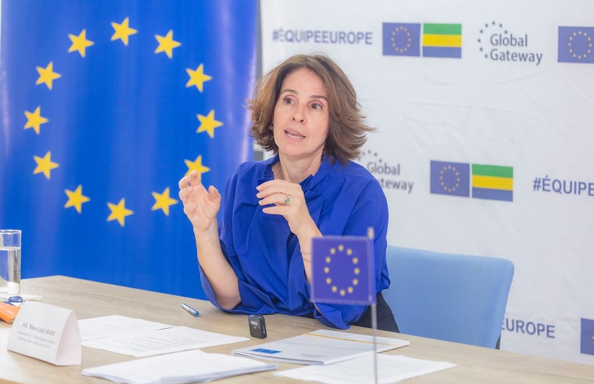 Ambassadrice de l'Union européenne au Gabon, Cécile Abadie, lors d'une réunion diplomatique