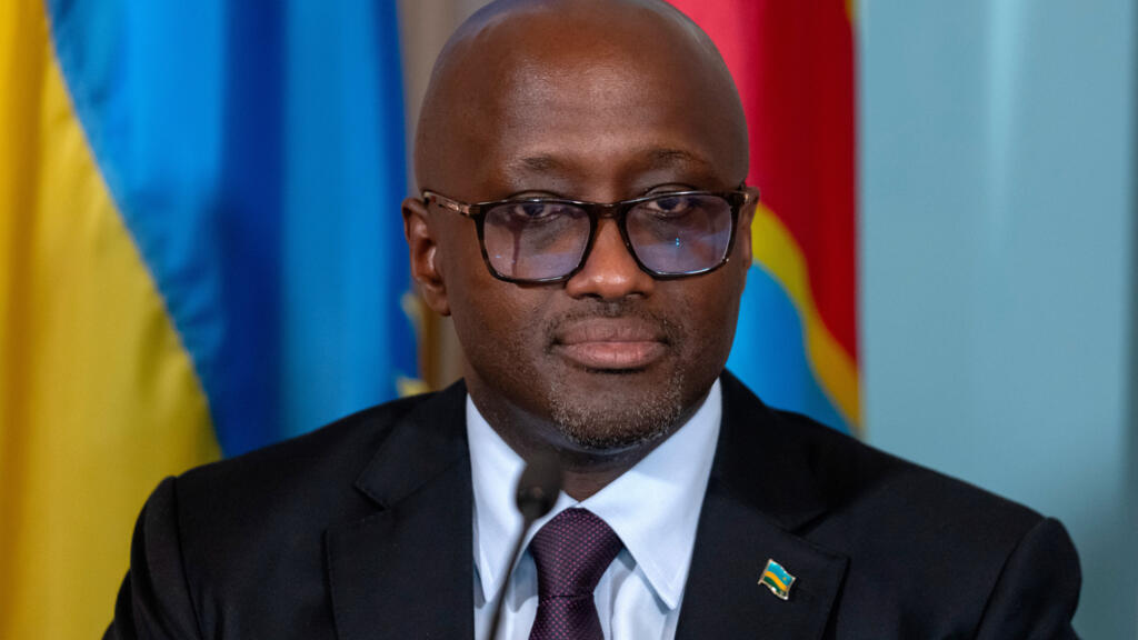 Le ministre des Affaires étrangères du Rwanda, Olivier Nduhungirehe, lors d'une cérémonie de signature d'accord à Washington en juin 2025.