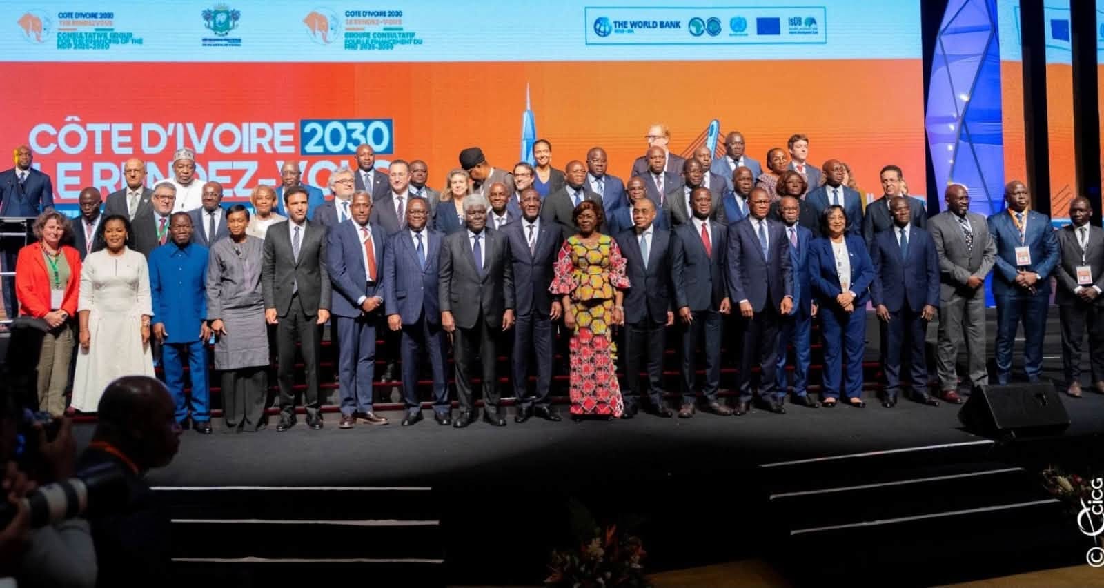 Participants au Groupe Consultatif du PND 2026-2030 en discussion
