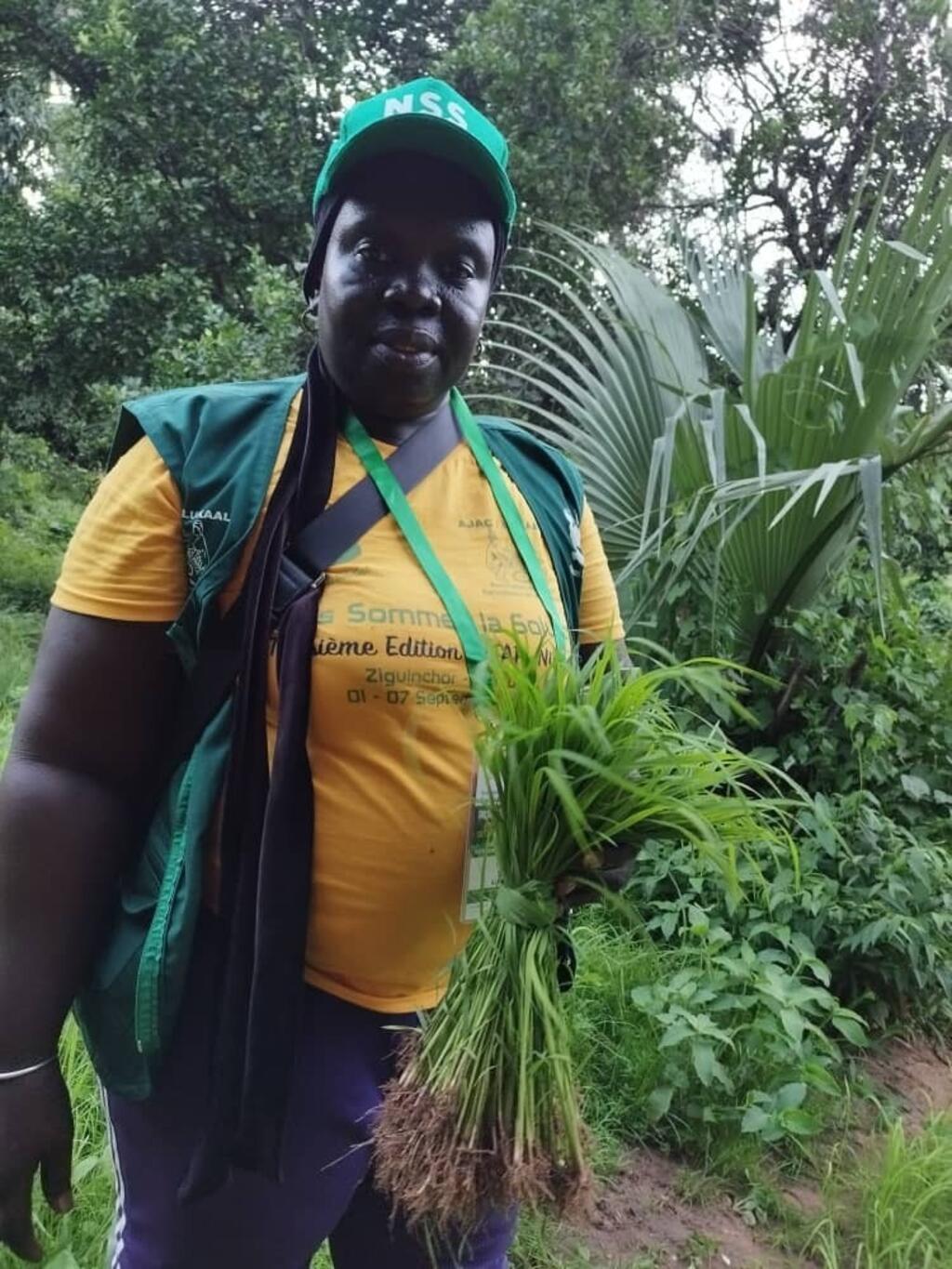 Mariama Sonko dans sa ferme expérimentale de Niaguis, près de Ziguinchor en Casamance.