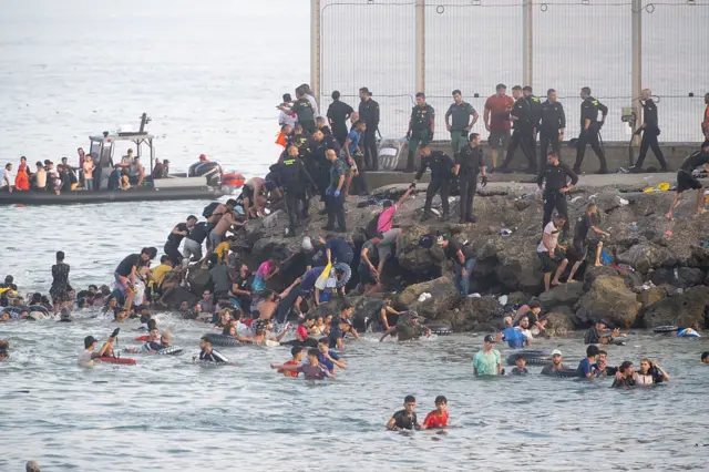 Frontière entre le Maroc et l'enclave de Ceuta, lieu de tensions migratoires