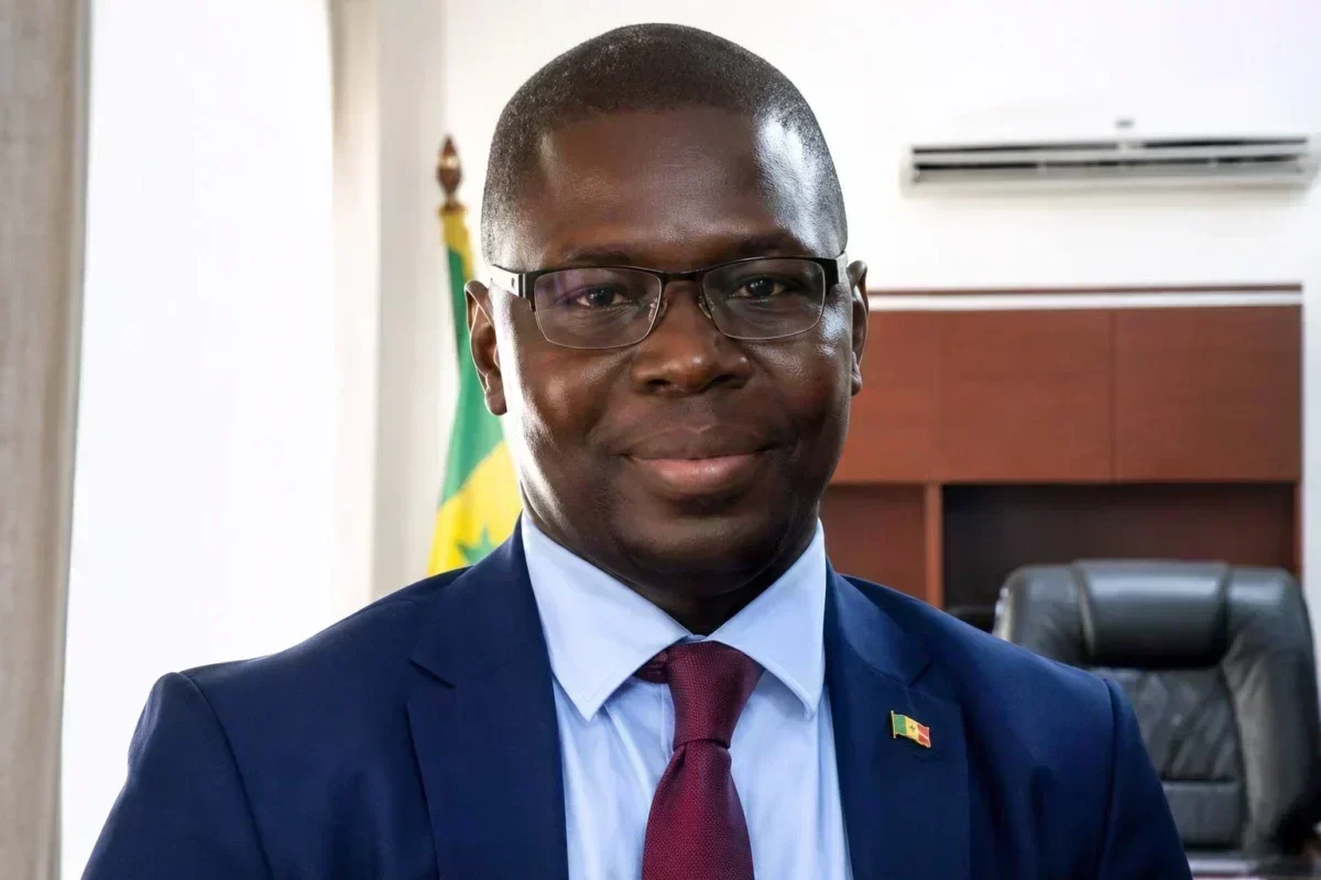 Transhumance politique au Sénégal : une stratégie de pouvoir en mutation constante Transhumance politique au Sénégal : une stratégie de pouvoir en mutation constante