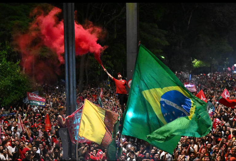 Brésil 2026 : lula l’emporte, mais la bataille judiciaire de flávio bolsonaro change la donne politique