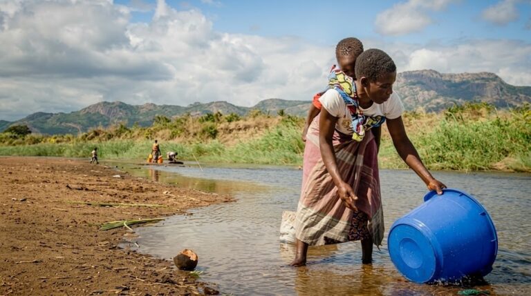 Nigérienne des Eaux : des taux de bactéries alarmants et des marchés publics défaillants