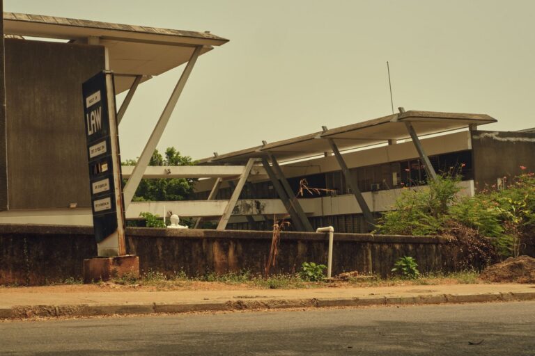 La Côte d&rsquo;Ivoire peut-elle sauver l&rsquo;UEMOA d&rsquo;une crise budgétaire inévitable ?
